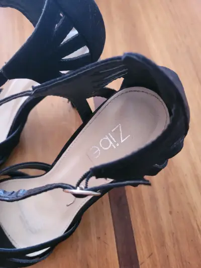 Sandalias de tacón negras Zibel elegantes - miniatura 3