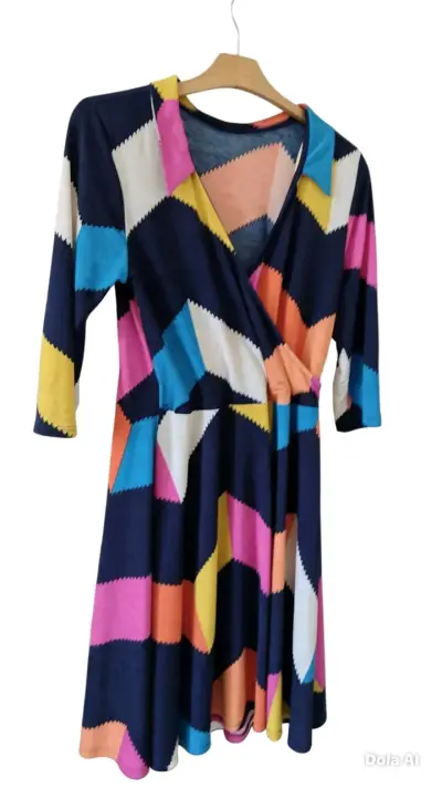 Vendo blazer y vestidos - miniatura 6