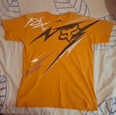 Polera Fox anaranjada y2k talla S - miniatura 1