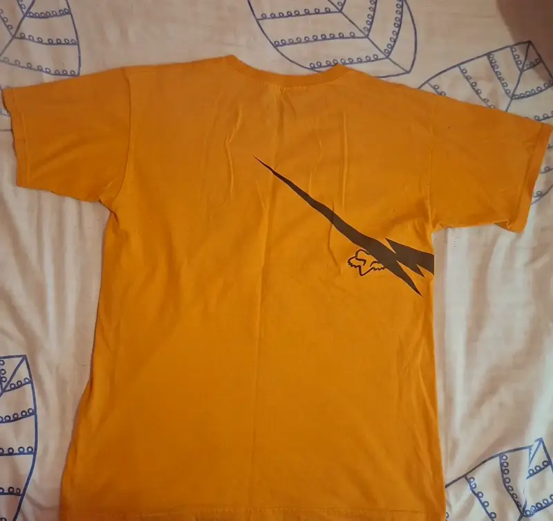 Polera Fox anaranjada y2k talla S - 2