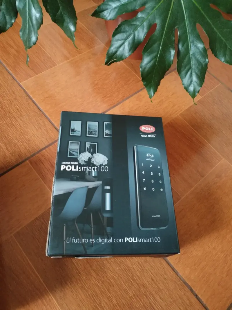 Cerradura digital POLI Smart 100 con teclado táctil - 2