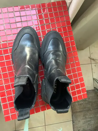Botines Chelsea de cuero negro Zara - miniatura 2