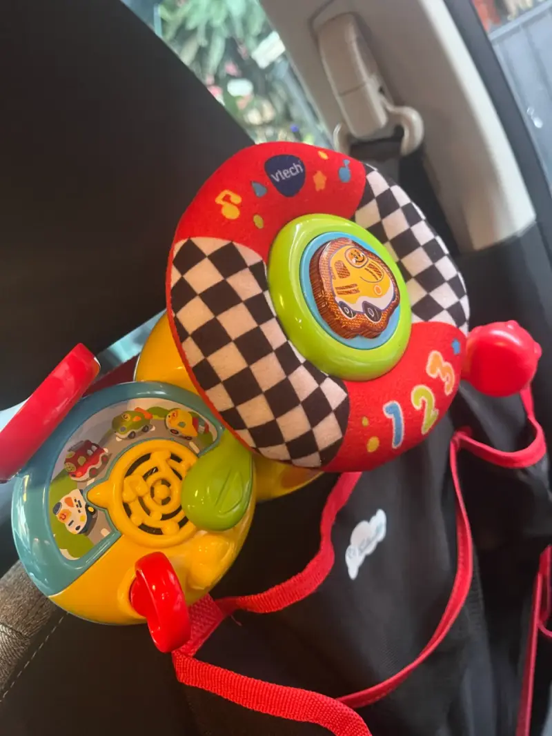 Volante de juguete interactivo VTech para auto - 2