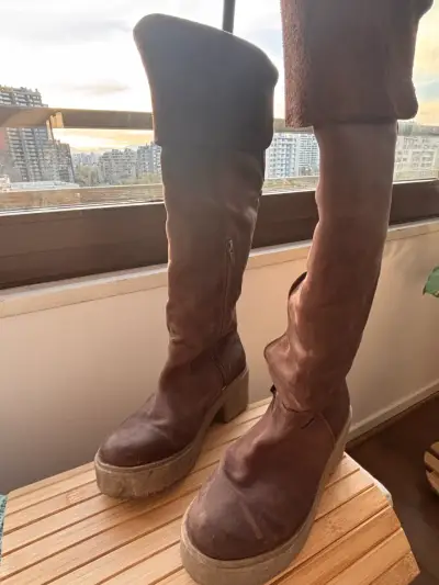 Botas de cuero marrón romano - miniatura 1