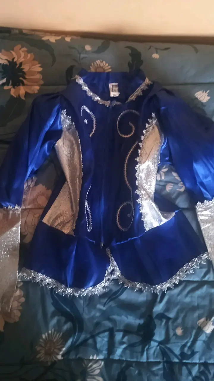 Vestido Caporal Azul con Detalles Plateados - 2