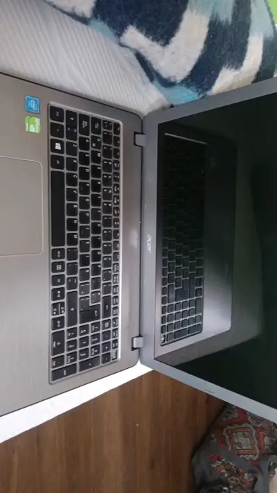 Laptop Acer Aspire f5 573-G - miniatura 2