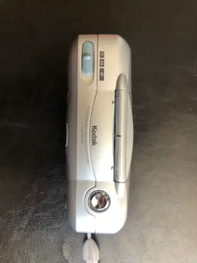 Cámara Kodak Advantix C470 para reparar - miniatura 3