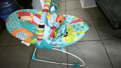 Silla mecedora para bebé - miniatura 2