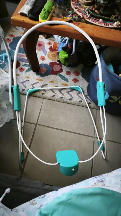 Silla mecedora para bebé - miniatura 3