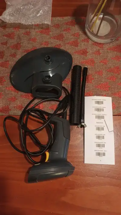 Escáner de Código de Barras con Base y Cable - miniatura 1