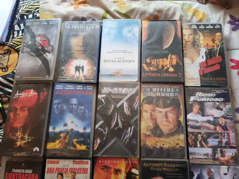 Colección de películas en VHS de acción y drama - 5