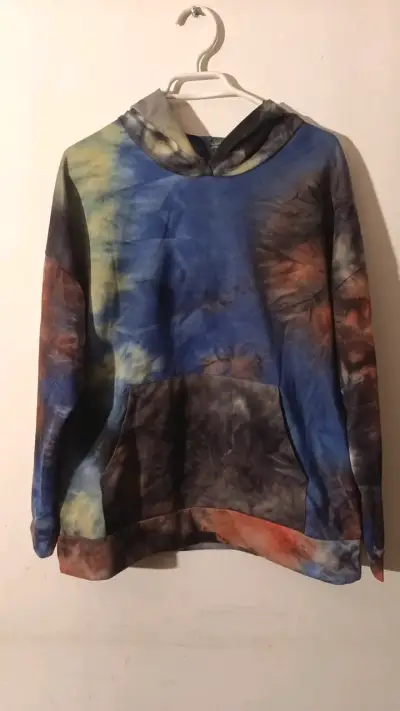 Polerón unisex tie-dye multicolor con capucha - miniatura 1