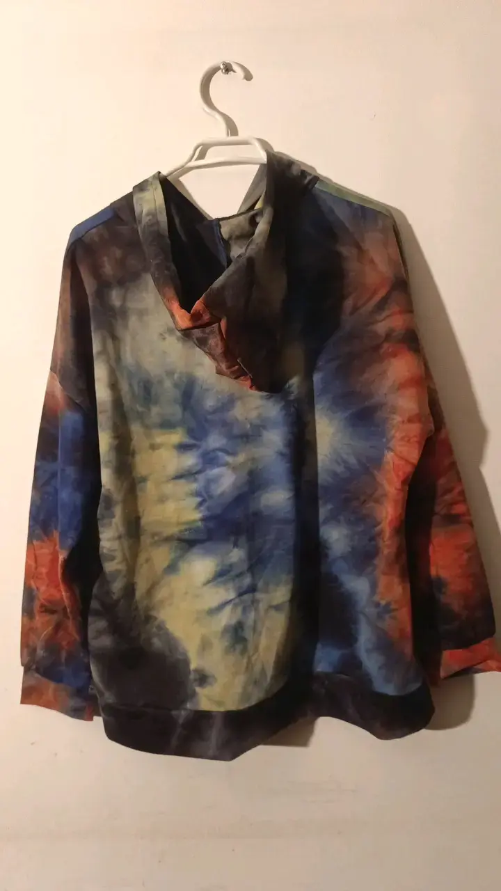 Polerón unisex tie-dye multicolor con capucha - 4