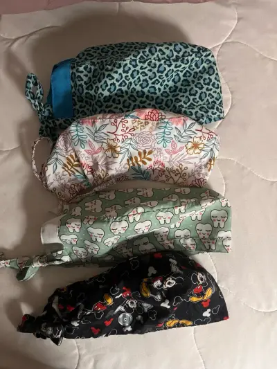 Set de 4 gorros clínicos estampados - miniatura 1