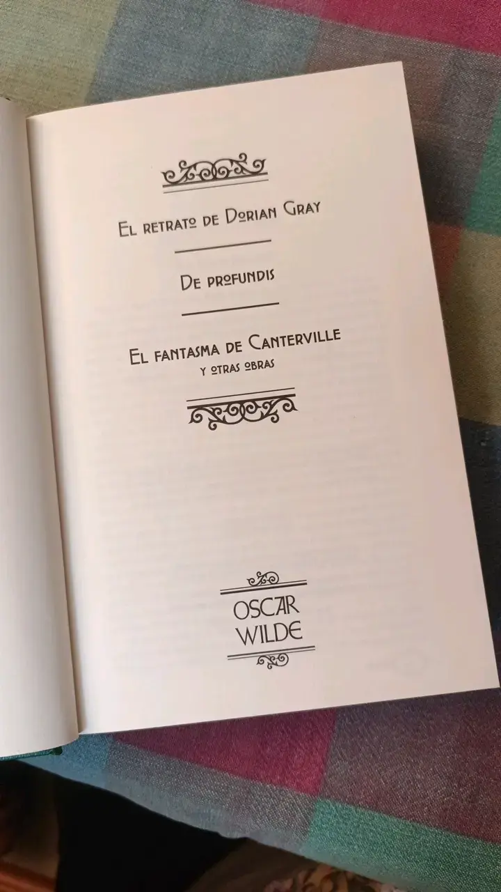 Libro Oscar Wilde Edimat con tres obras - 6