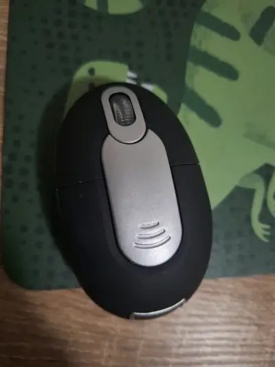 Mouse inalámbrico con receptor USB - miniatura 1