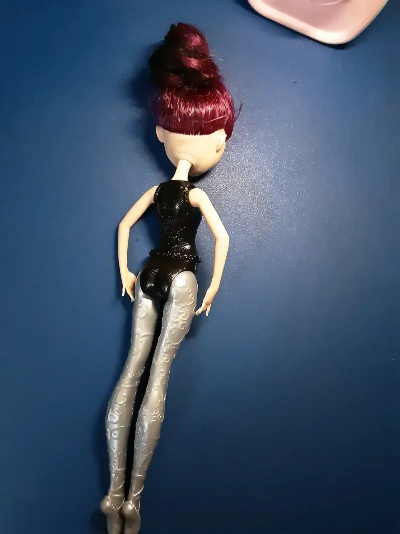 Ever after high Raven bailarina - 3