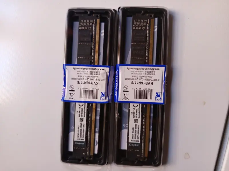 Memoria RAM Kingston 8GB DDR3 2400MHz - 1