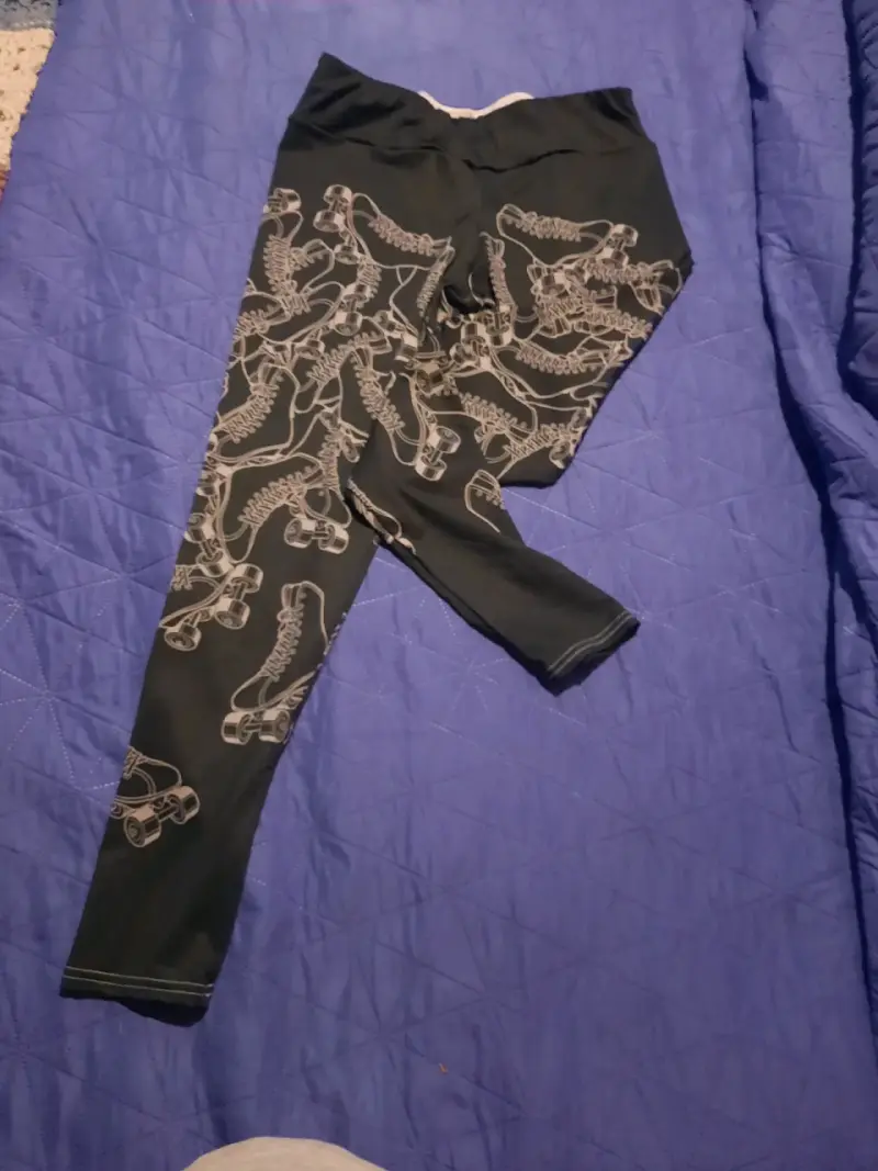 Leggings deportivos con estampado de patines - 1