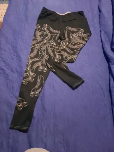 Leggings deportivos con estampado de patines - miniatura 2