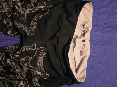 Leggings deportivos con estampado de patines - miniatura 4