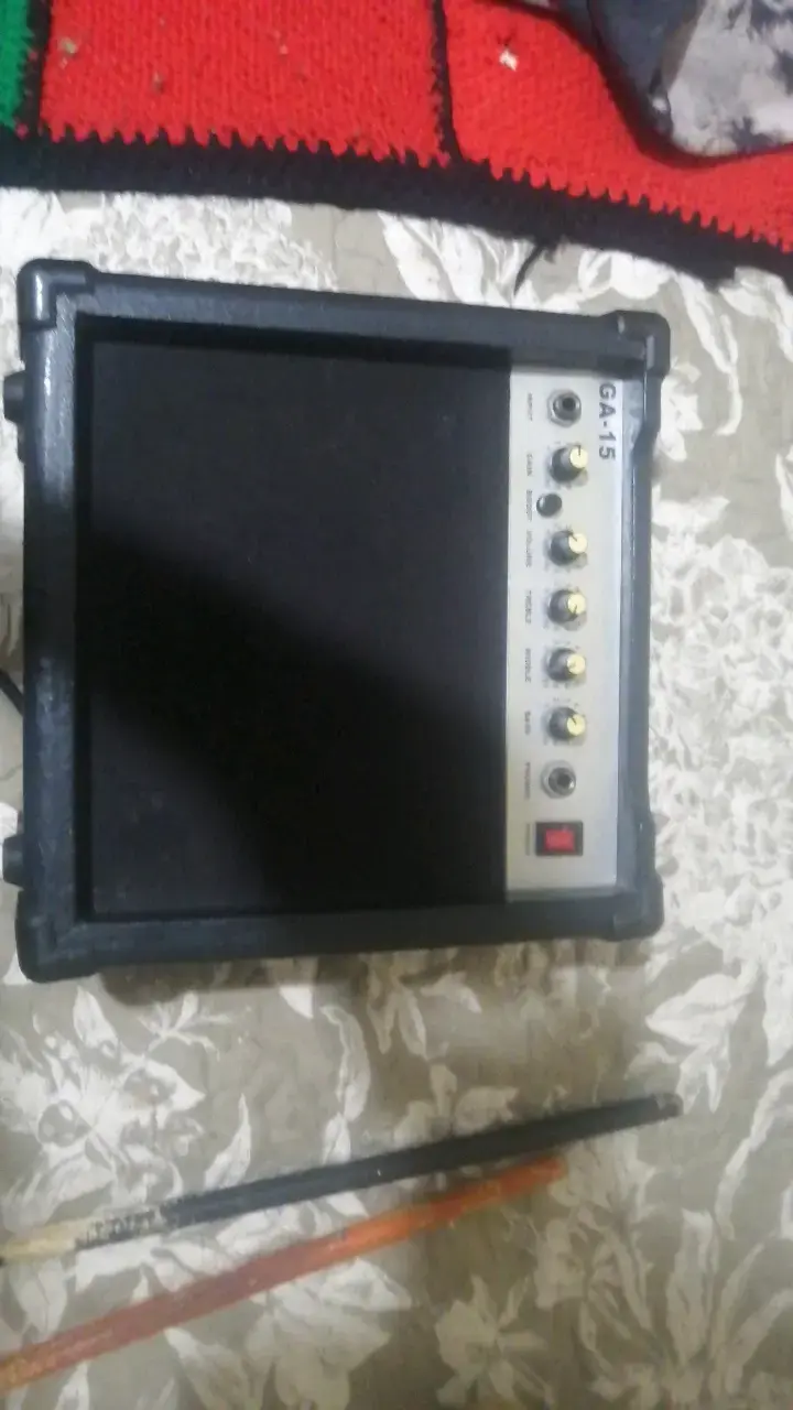 Amplificador de guitarra GA-15 - 2