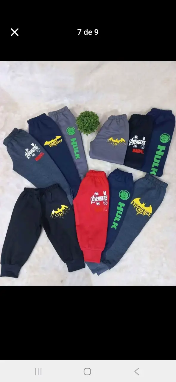Pantalones de niños con diseños de superhéroes - 3