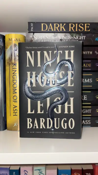 Libro Ninth House de Leigh Bardugo en Ingles - miniatura 2