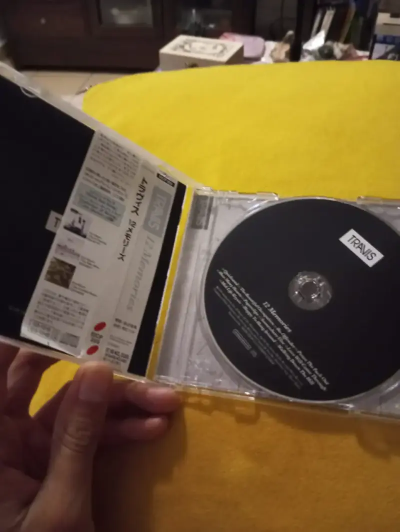 CD Travis - 12 Memories (Edición Japonesa 2003 / C - 3