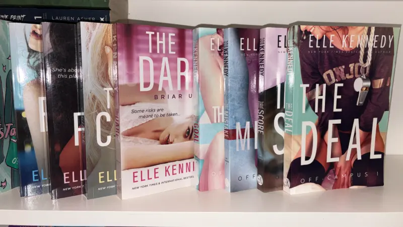 Colección de libros Off-Campus de Elle Kennedy - 1