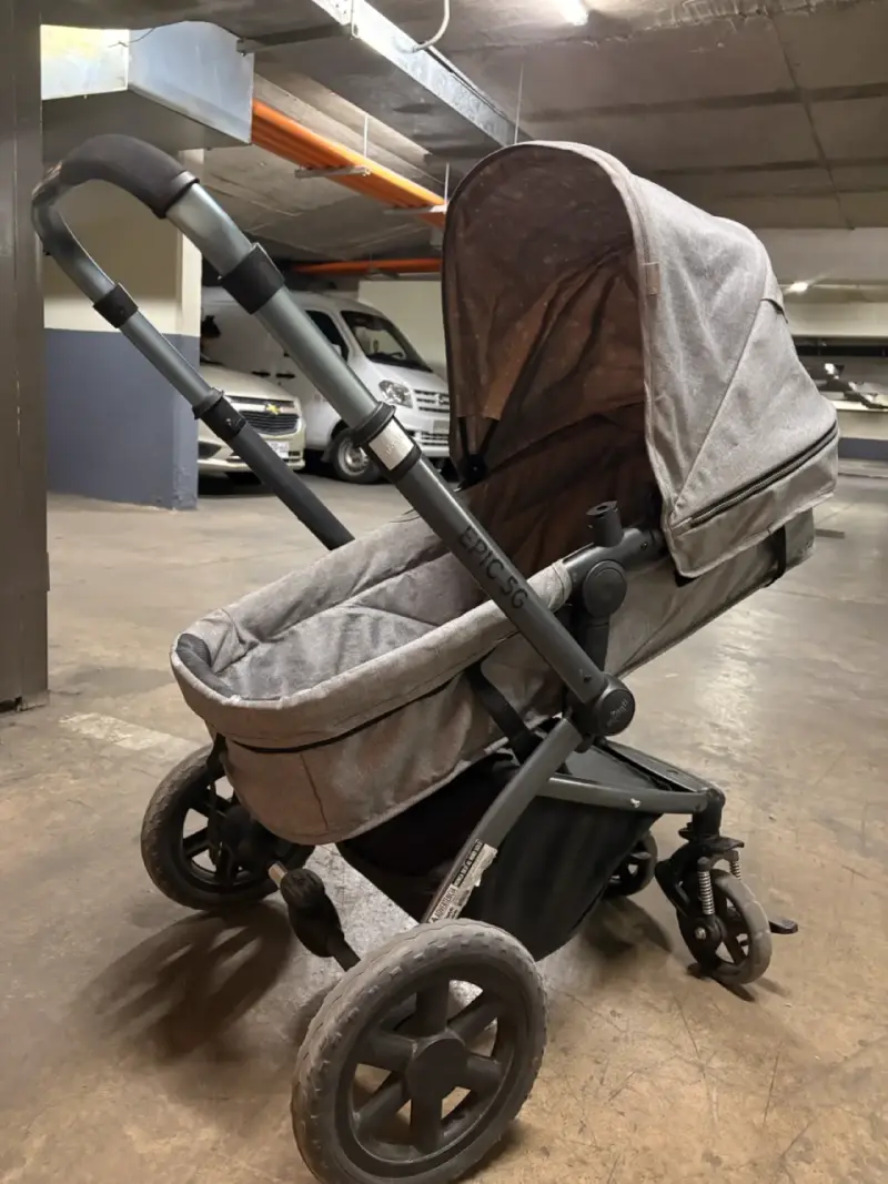 Coche de bebé Infanti Epic 5G gris - 2