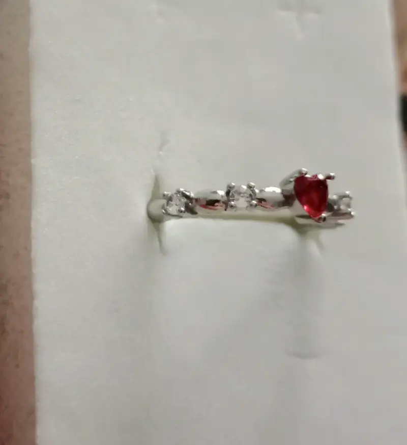 Anillo de plata con corazón rojo y circonitas - 3