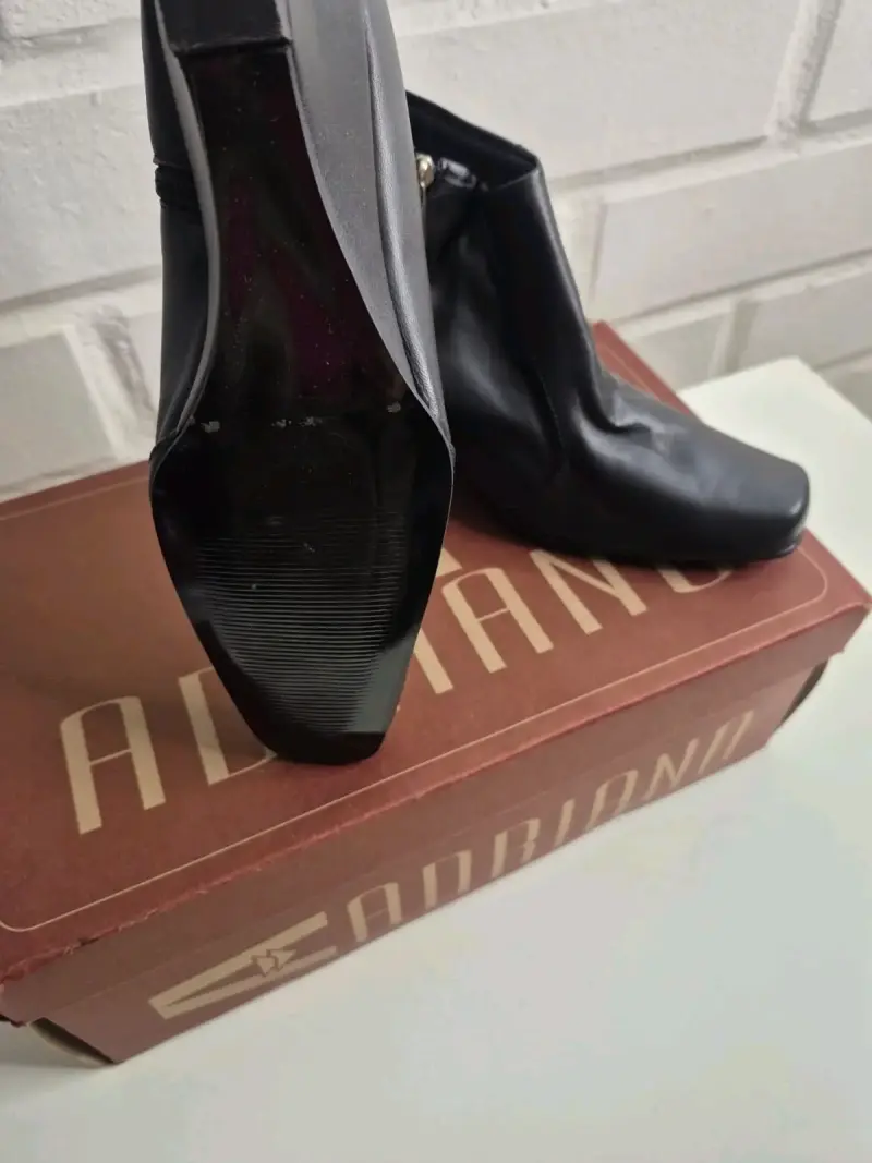 Botines de cuero negro con cierre Adriano - 4