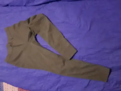 Pantalones verdes de mujer Time and Tru - miniatura 3