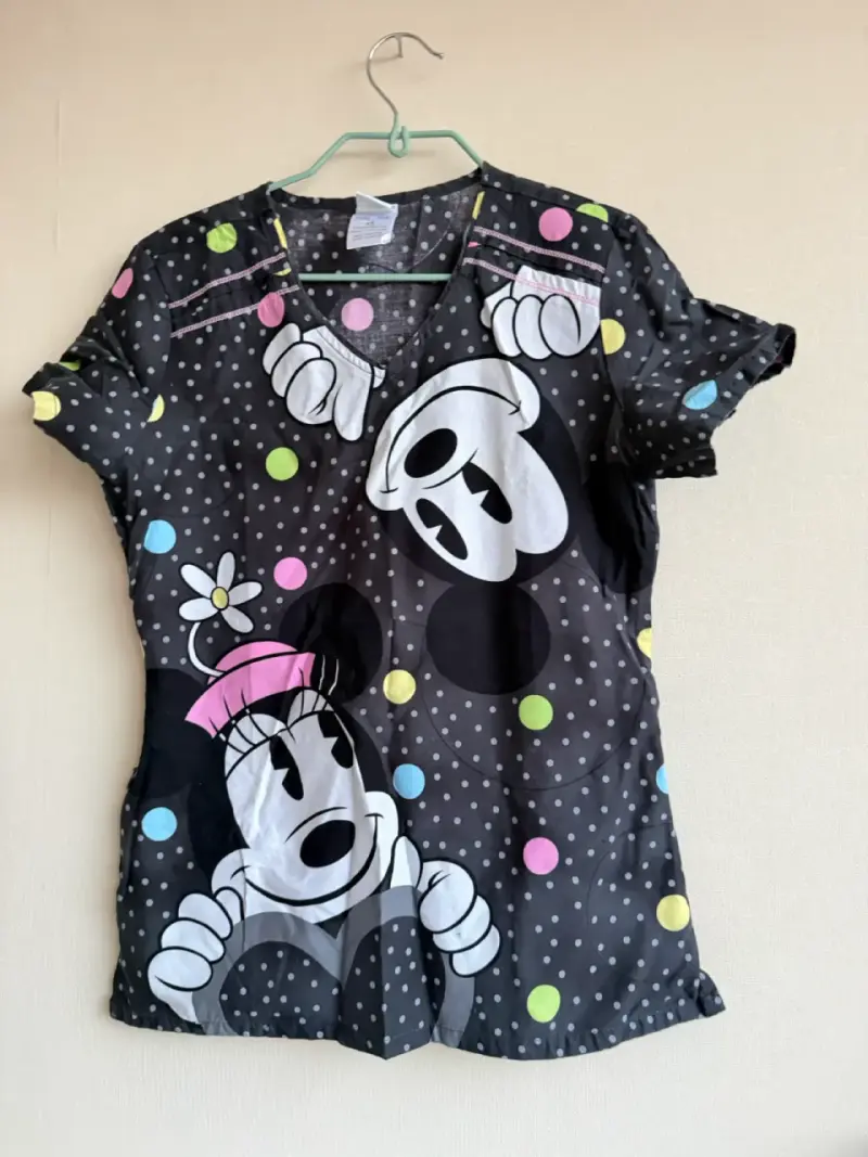 Polera clínica mujer