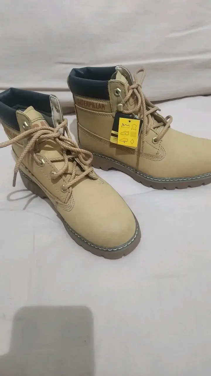 Botas Caterpillar beige para mujer - 1