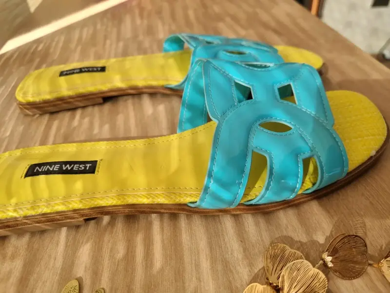 Sandalias planas Nine West azul y amarillo num 40 - 3