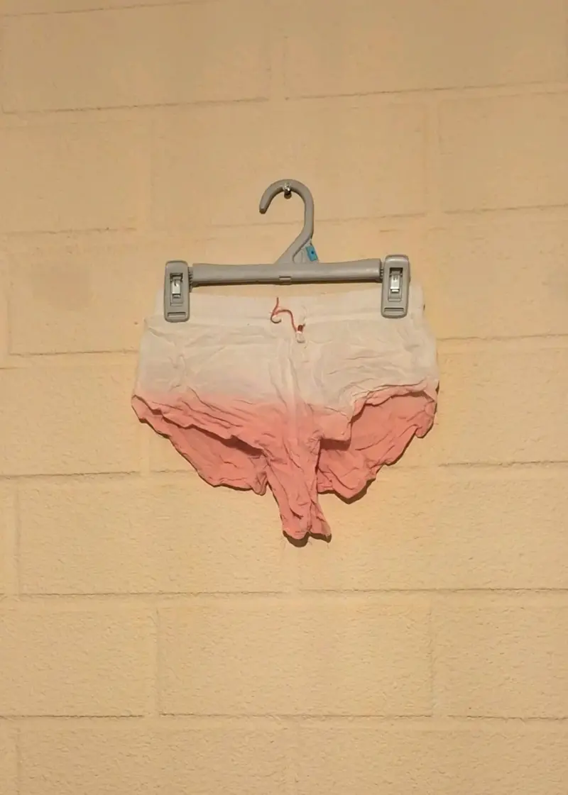 Shorts de mujer bicolor rosa y blanco