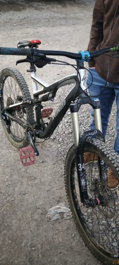 Bicicleta de Montaña Specialized Stumpjumper - miniatura 1