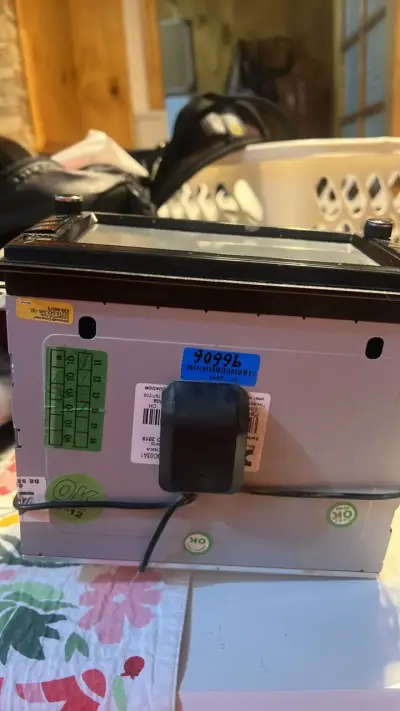 Radio para DMAX2019 mas visel - miniatura 2