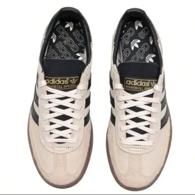 Zapatillas Adidas Handball Spezial beige y negro - miniatura 1