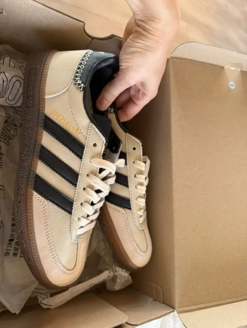 Zapatillas Adidas Handball Spezial beige y negro - 6