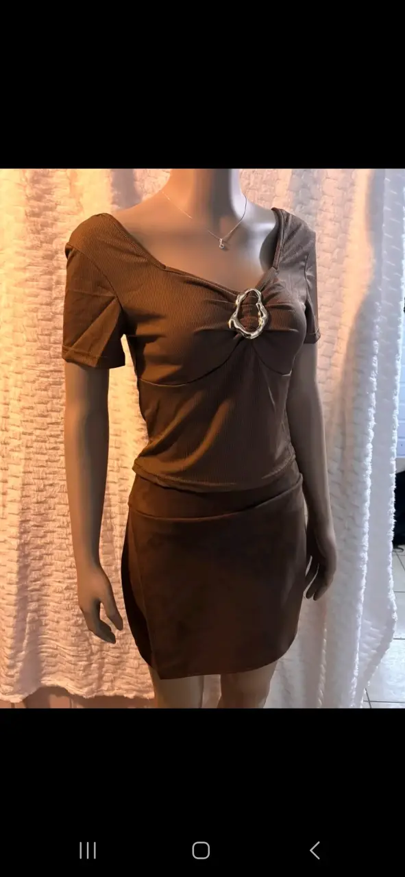 Vestido corto blanco y negro con encaje - 6