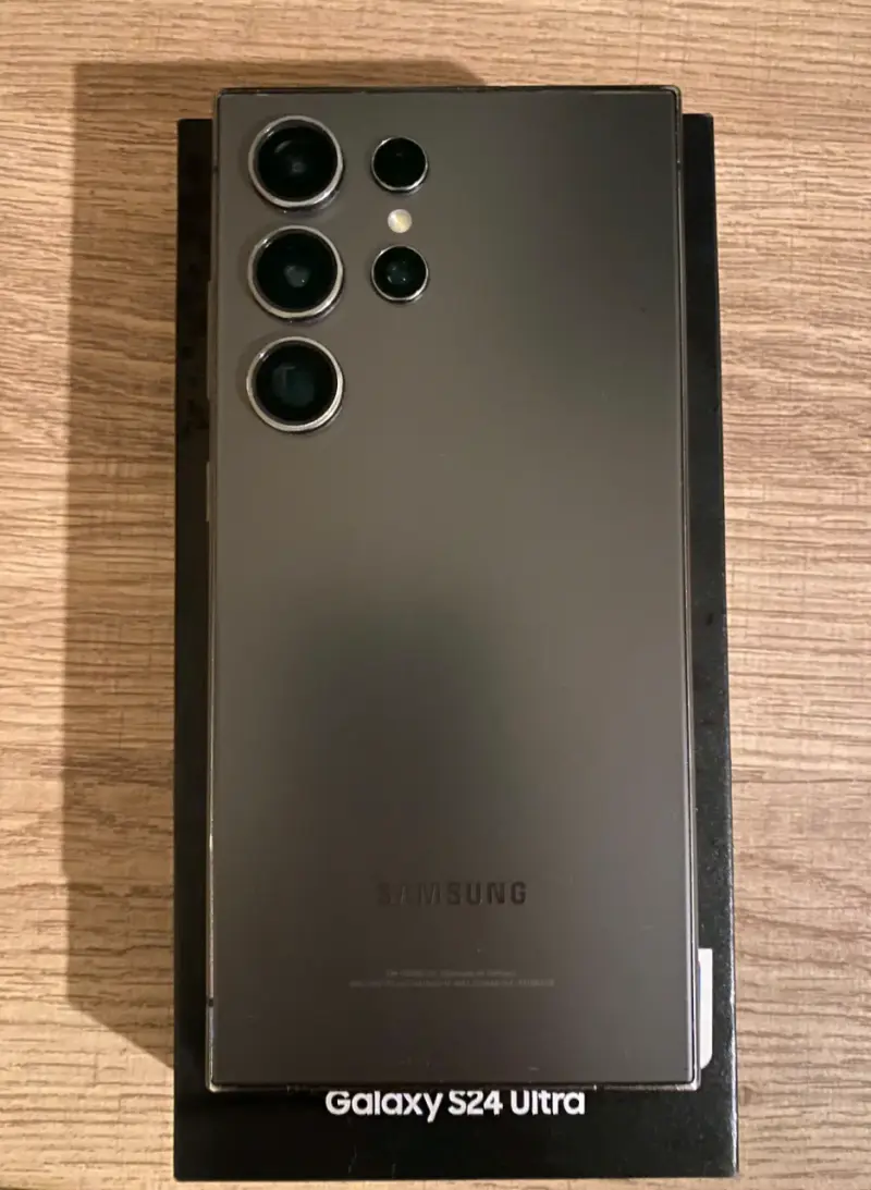 Pack Samsung Galaxy S24 Ultra +Galaxy Watch 7 - 3