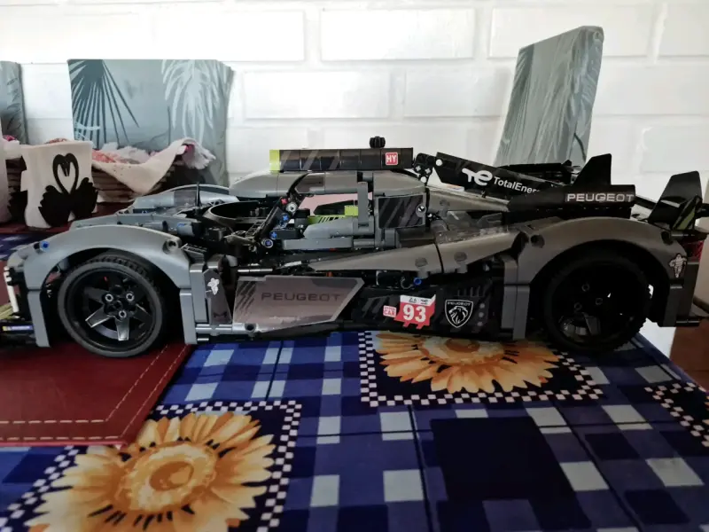 LEGO Peugeot Le Mans - 5
