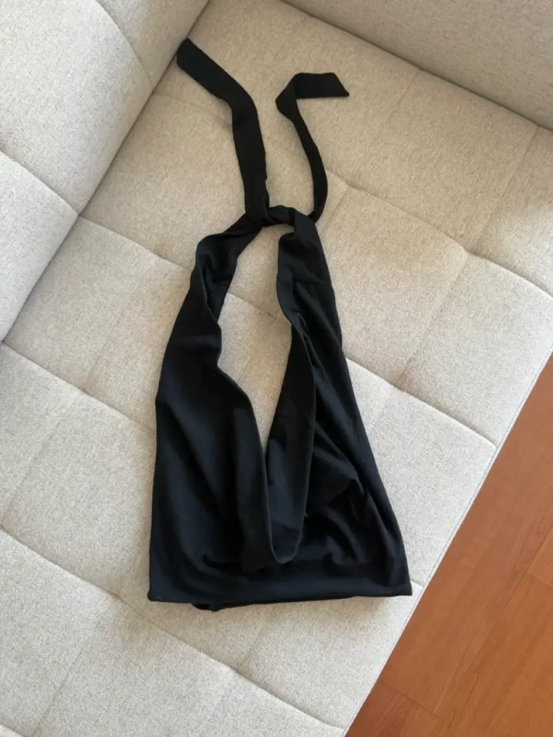 Top negro de tirantes estilo halter XS - 1