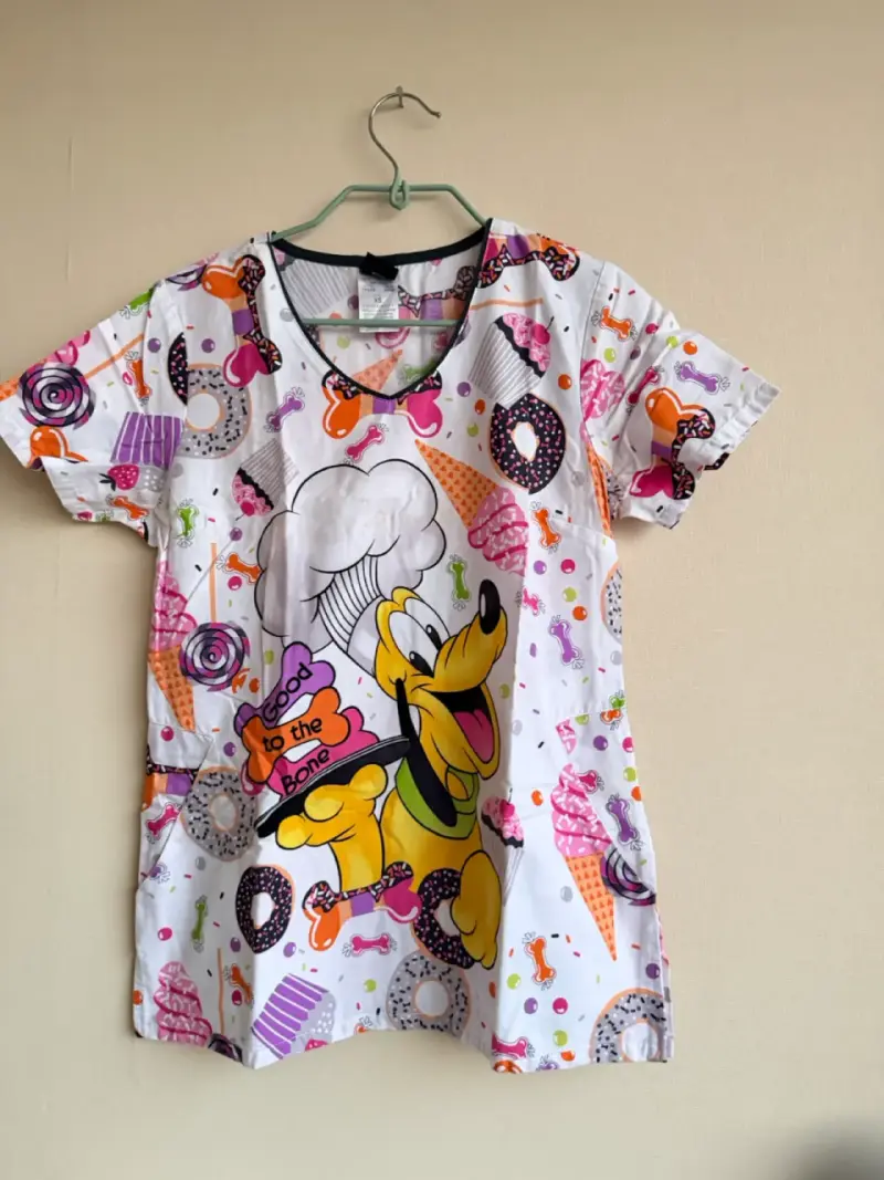 Polera clinica Scrub cotton animados para mujer