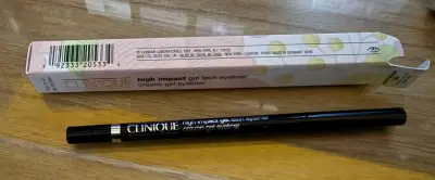 Delineador en Gel Clinique High Impact - miniatura 2