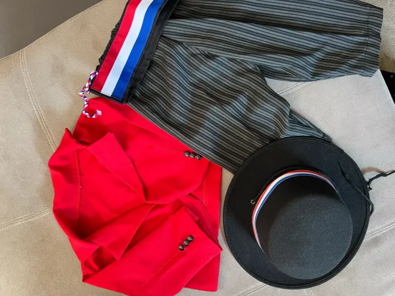 Conjunto de huaso infantil con chaqueta roja - 2