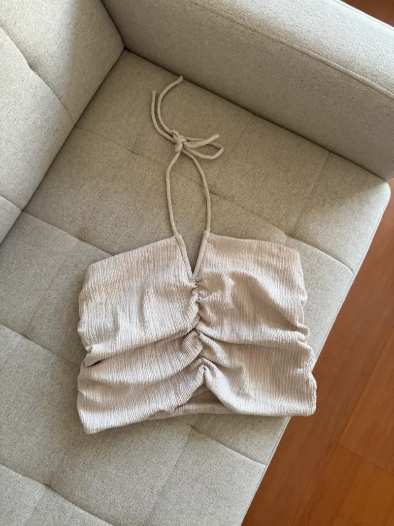 Top strapless beige con fruncido H&M - 1